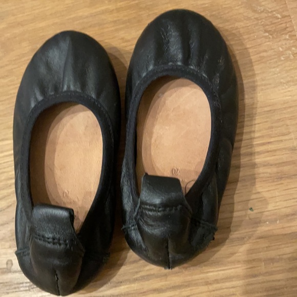Leather ballet flats Zara size 5 (1 year old) - Picture 3 of 11